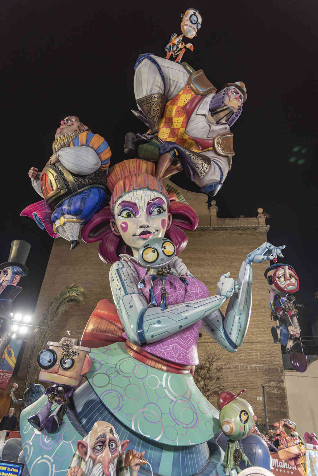 Valencia - fallas 2023 - falla Quart-Palomar - Ciber 11.jpg
